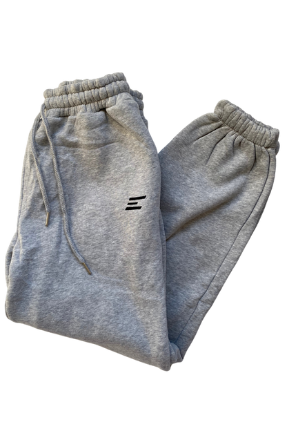 EMPWR YOU essential fleece joggers in Grey